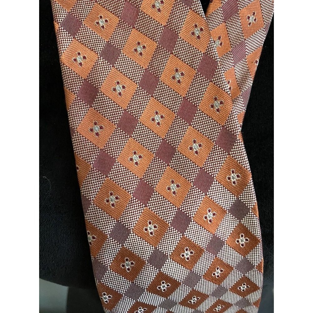 J. Crew Geometric Orange 100% Silk Men’s NeckTie Made In Italy